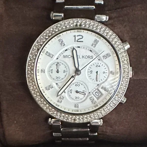 Michael Kors Chronograph Quartz Crystal White Dial Watch - Picture 2 of 3